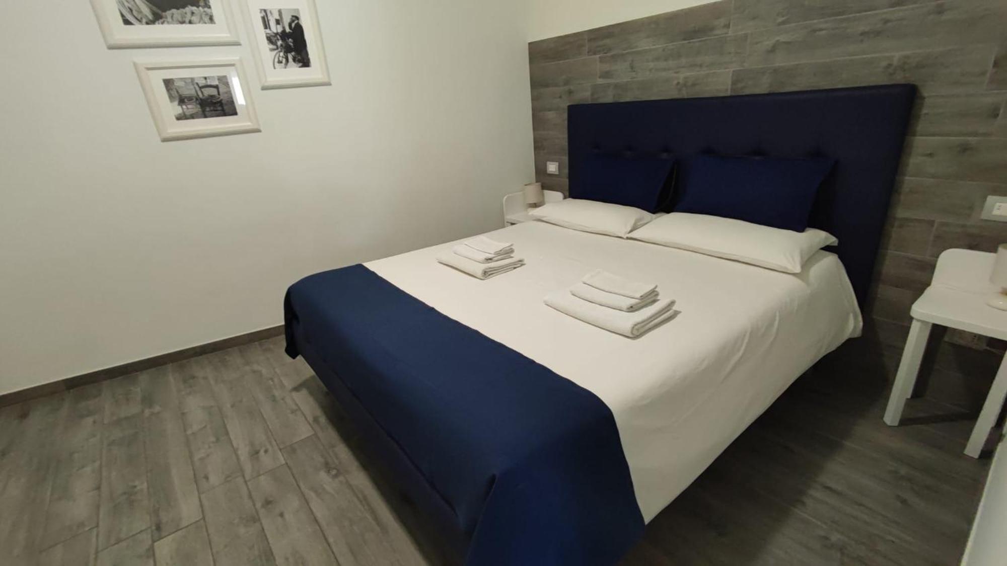 Locanda Degli Angioini Locazione Turistica Hotel Mola di Bari Exterior foto